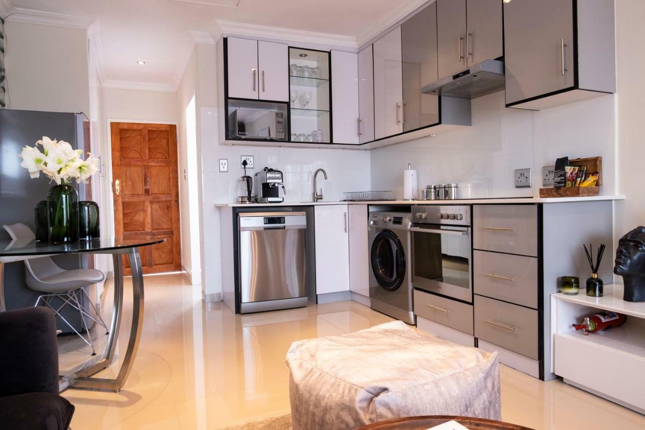 The Wilcrest Apartment *